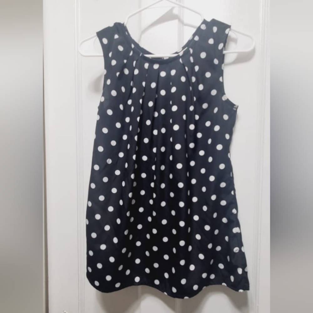 Merona Black and White Polka Dot Vintage Women Top. 🌴